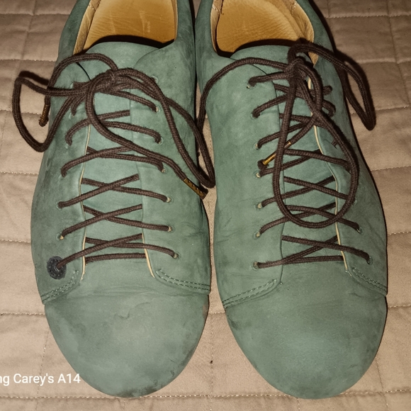 Atheist shoes by Ich Bin Atheist - Picture 2 of 5